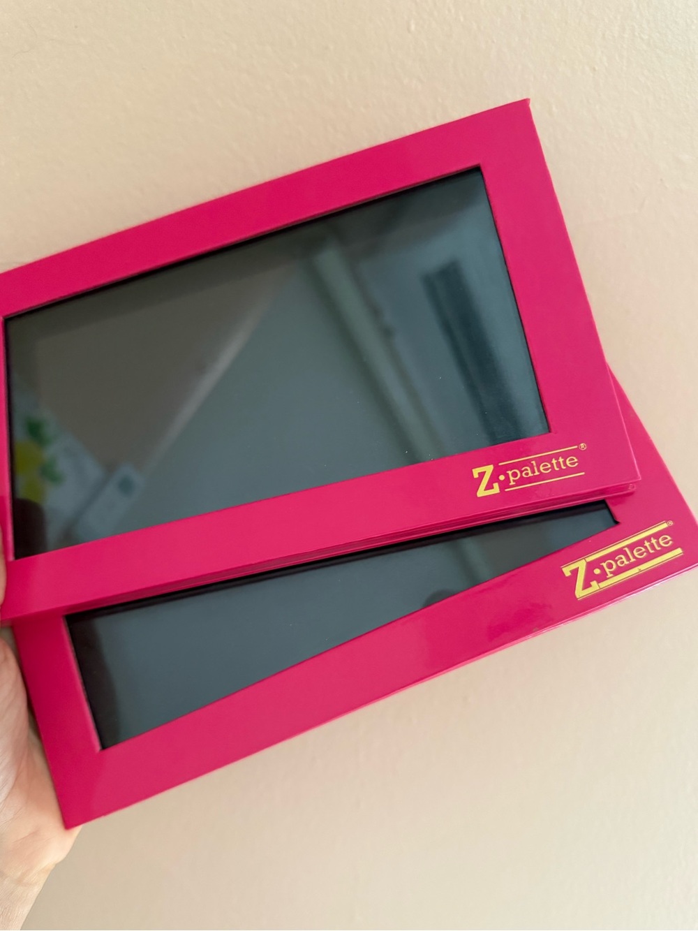 Two z palette